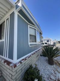 1981 7239 Commodore Homes Paramount 80514 S Mobile Home