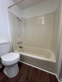1981 7239 Commodore Homes Paramount 80514 S Mobile Home