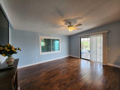 Photo 3 of 23 of home located at 7403 46th Ave N #103 Saint Petersburg, FL 33709
