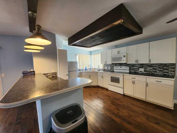 1986 SOUT Manufactured Home