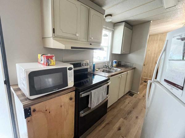 1983 Mobile Home