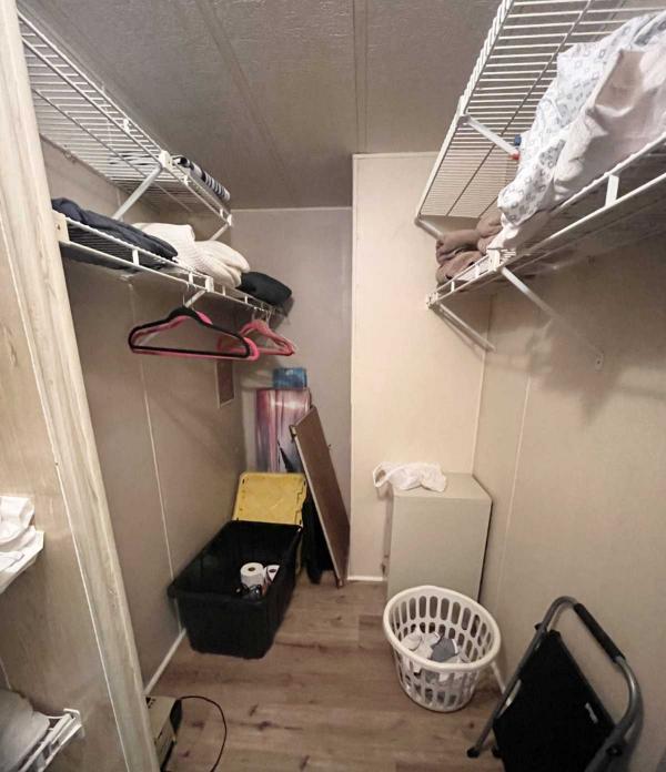 1983 Mobile Home