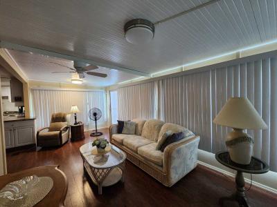 Photo 2 of 17 of home located at 5200 28th Street North #409 Saint Petersburg, FL 33714