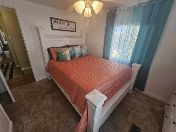 1978 2br/1.5BA Mobile Home