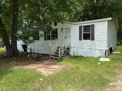 Mobile Home at 307 Old Parker Farm Rd Raeford, NC 28376