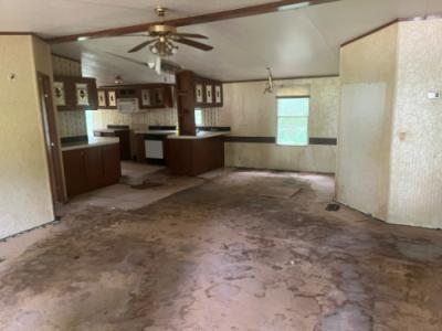 Photo 4 of 13 of home located at 307 Old Parker Farm Rd Raeford, NC 28376