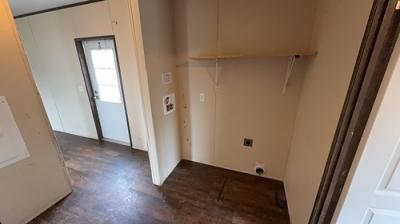 Photo 4 of 16 of home located at 5701 Johnny Morris Rd Lot 74 Austin, TX 78724