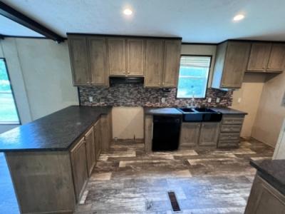 Photo 4 of 10 of home located at 852 Reed Rd Jasper, AL 35504