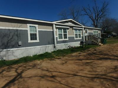 Mobile Home at 420 Mcdonald St Fairfield, TX 75840