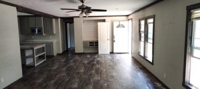 Photo 2 of 4 of home located at 420 Mcdonald St Fairfield, TX 75840