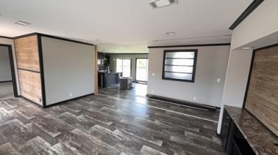 Photo 5 of 20 of home located at 41093 Highway 931 Gonzales, LA 70737