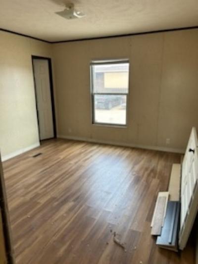 Photo 5 of 15 of home located at 14763 Calhoun Drive El Paso, TX 79928