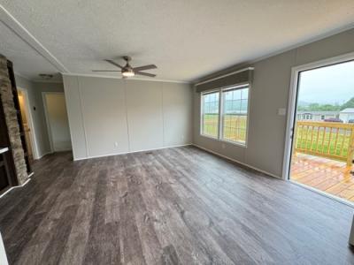 Photo 4 of 19 of home located at 172 Rolling Hills Church Hill, TN 37642