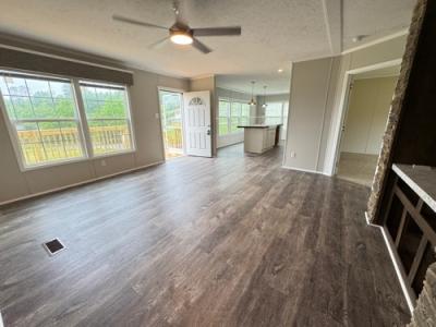 Photo 5 of 19 of home located at 172 Rolling Hills Church Hill, TN 37642