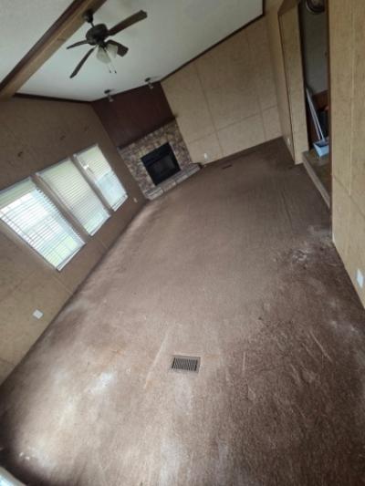 Photo 4 of 13 of home located at 54198 B Hwy 995 White Castle, LA 70788