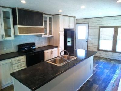 Photo 4 of 14 of home located at 31888 Hwy 75 Oneonta, AL 35121
