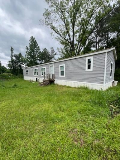 Mobile Home at 82 Hitchen Ln Greensburg, LA 70441