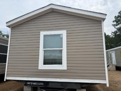 Mobile Home at 28 Beasterling Ln Prentiss, MS 39474