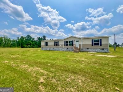 Mobile Home at 111 Candler Ct Hahira, GA 31632