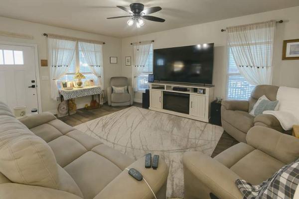 2015 Champion Manufactured Home
