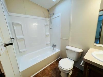 Photo 2 of 6 of home located at 4324 Kingston Lane Jackson, MI 49201