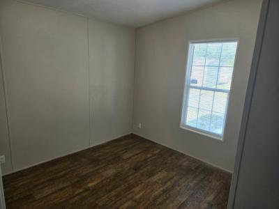 Photo 5 of 12 of home located at 1400 Banana Road, #20 Lakeland, FL 33810