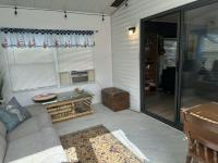 1988 HS Barrington Manufactured Home