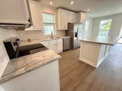Photo 5 of 17 of home located at 2550 State Rd. 580 #0466 Clearwater, FL 33761