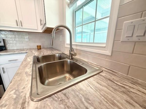 2024 Skyline LE4894 Mobile Home