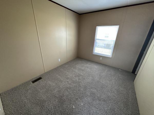 2011 Clayton Homes Mobile Home