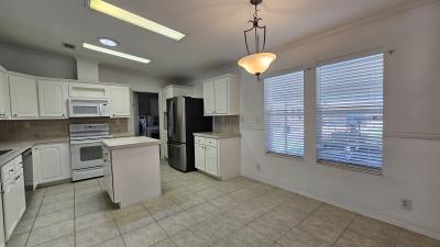 Photo 2 of 27 of home located at 618 Casa Grande Edgewater, FL 32141