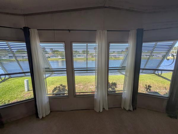 1990 Palm Ph066566A/B Mobile Home