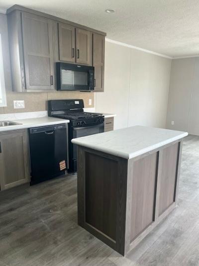 Photo 5 of 5 of home located at 1284 Briarwood Monroe, MI 48161