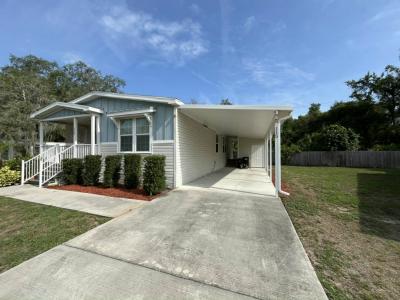 Photo 3 of 20 of home located at 115 Poinsettia Drive Leesburg, FL 34788