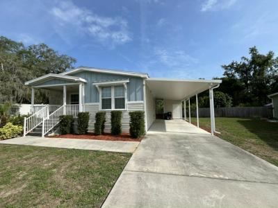 Photo 4 of 20 of home located at 115 Poinsettia Drive Leesburg, FL 34788