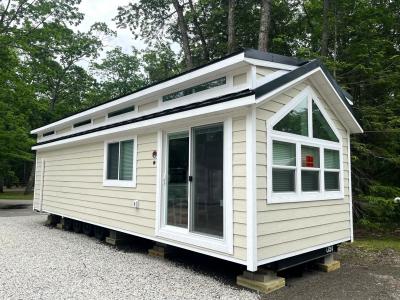 Photo 2 of 14 of home located at 179 Saco Avenue Old Orchard Beach, ME 04064