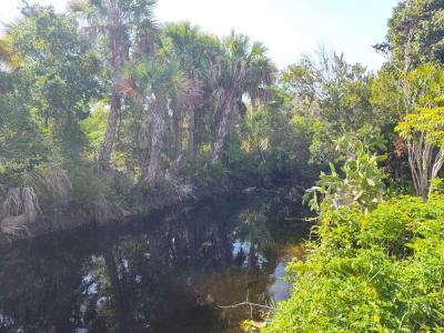 Photo 2 of 8 of home located at 323 Mockingbird Ave Fort Pierce, FL 34982