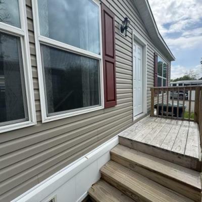 Photo 4 of 27 of home located at 2800 West Memorial Drive #0075 Muncie, IN 47302