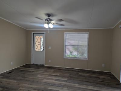 Photo 3 of 41 of home located at 125 Sky Ridge Dr Lot 426 Valrico, FL 33594