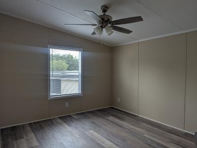 Photo 5 of 47 of home located at 125 Sky Ridge Dr Lot 426 Valrico, FL 33594
