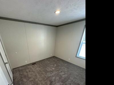 Photo 2 of 5 of home located at 824 Courtland Lane Muskegon, MI 49442