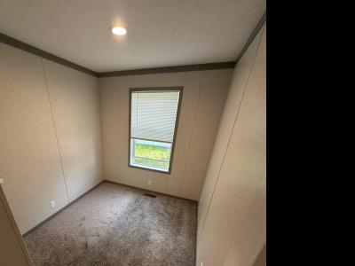 Photo 3 of 5 of home located at 824 Courtland Lane Muskegon, MI 49442