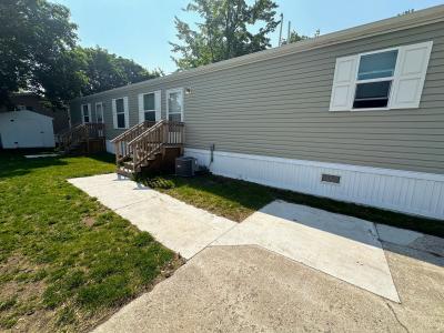 Photo 5 of 5 of home located at 824 Courtland Lane Muskegon, MI 49442