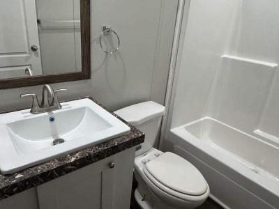 Photo 5 of 14 of home located at 5818 Alta Vista Fort Wayne, IN 46818