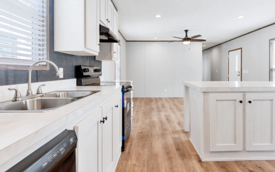 Photo 5 of 7 of home located at 2900 South Interstate Hwy 35 Site 156 Waxahachie, TX 75165