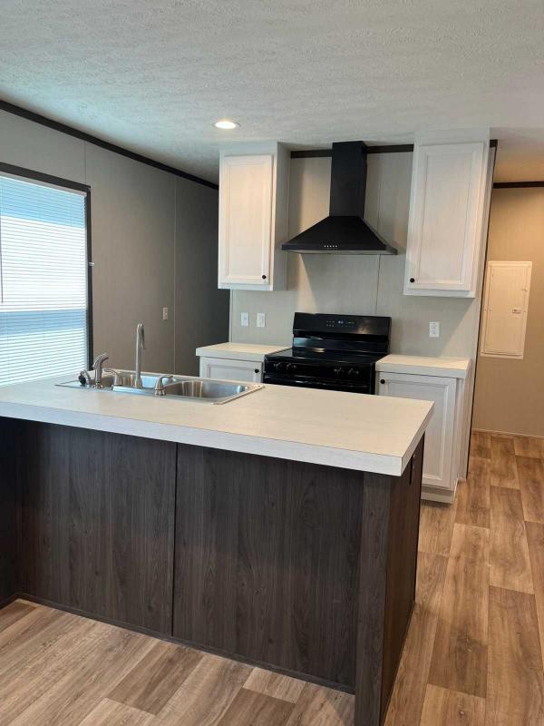 2024 Clayton Mobile Home