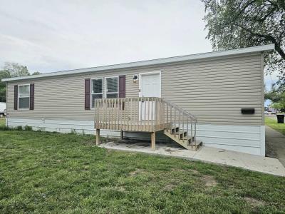 Photo 4 of 18 of home located at 700 S 12th St #74 Bismarck, ND 58504