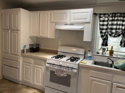 Photo 4 of 14 of home located at 732 Labrosse Ct Rochester Hills, MI 48307