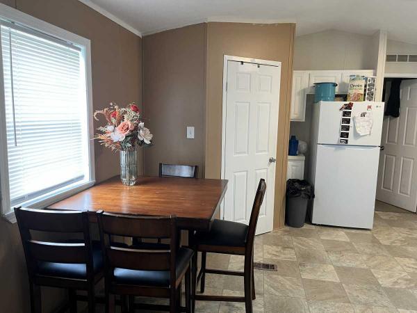 2002 Skyline Manufactured Home