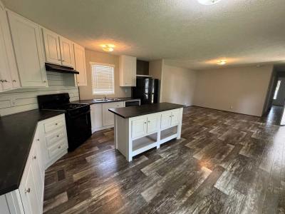 Photo 3 of 9 of home located at 192 Oxford Circle Hampton, GA 30228